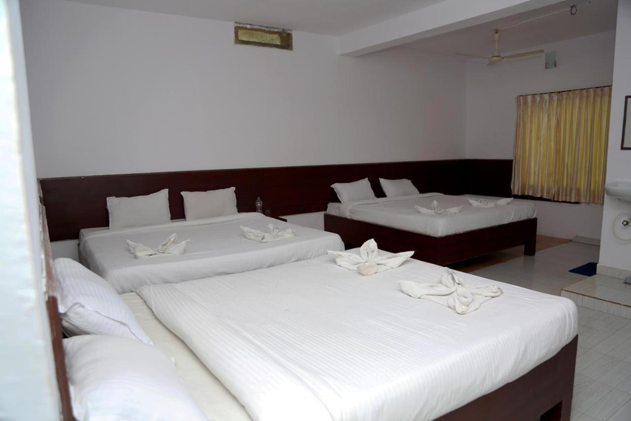La Flora Beverly Hill Resort Madikeri Exterior foto